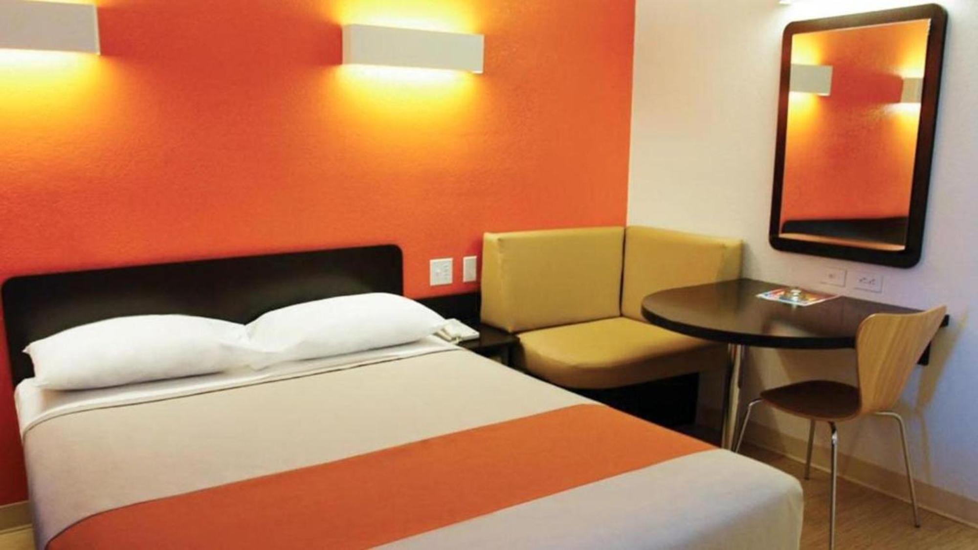 Motel 6 Seguin Tx Esterno foto