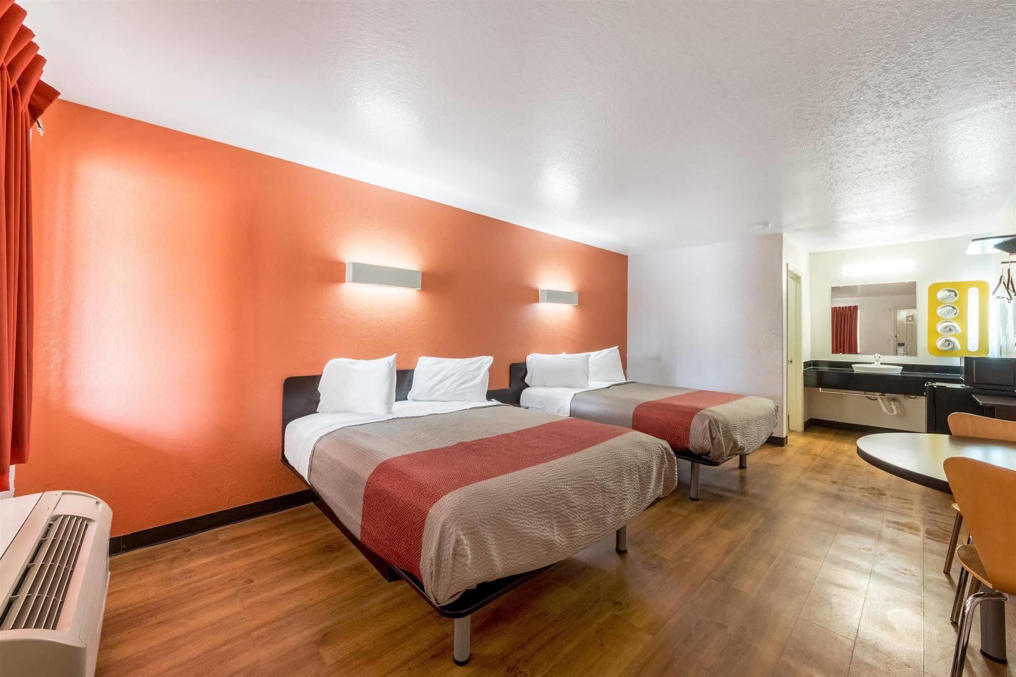 Motel 6 Seguin Tx Esterno foto