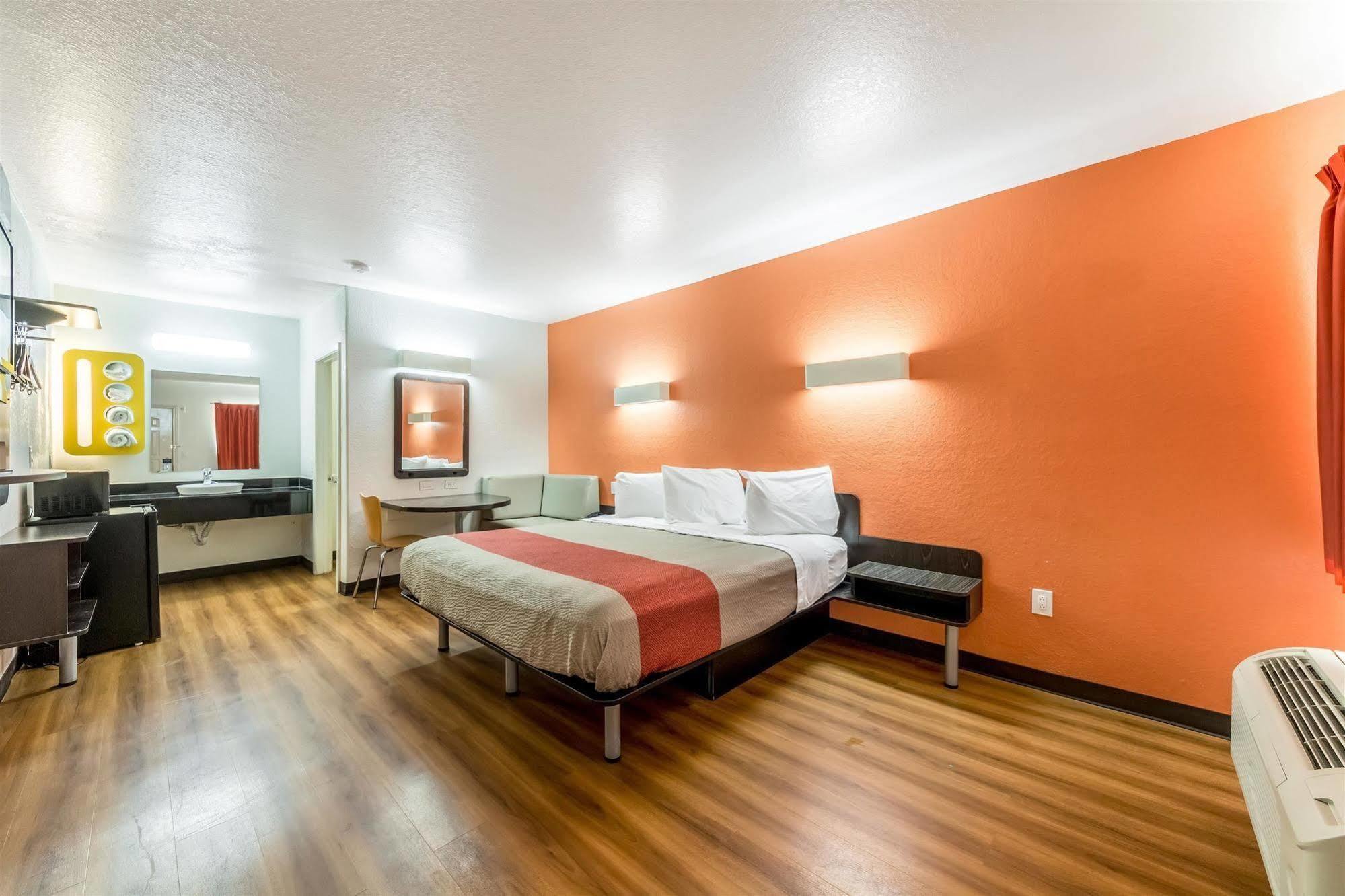 Motel 6 Seguin Tx Esterno foto